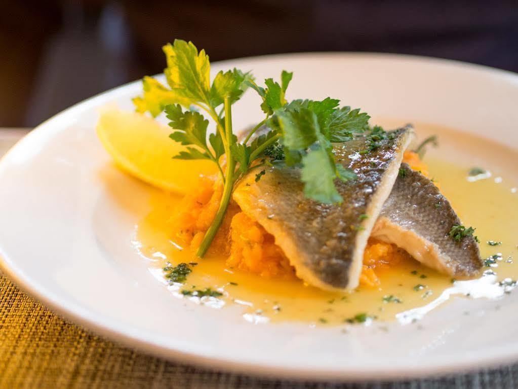 The White Hart Country Inn Fulbourn Ngoại thất bức ảnh
